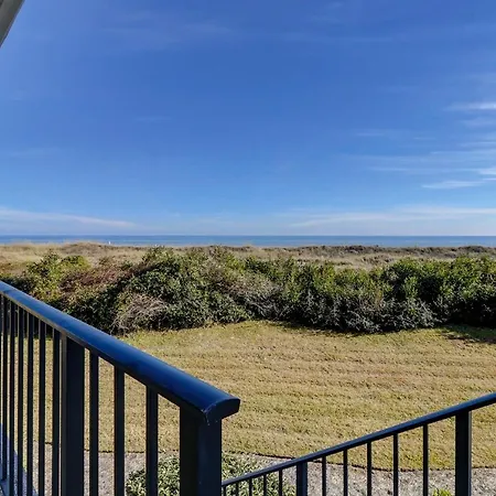 103 Sea Cloisters Oceanfront 2 Bedroom Condo